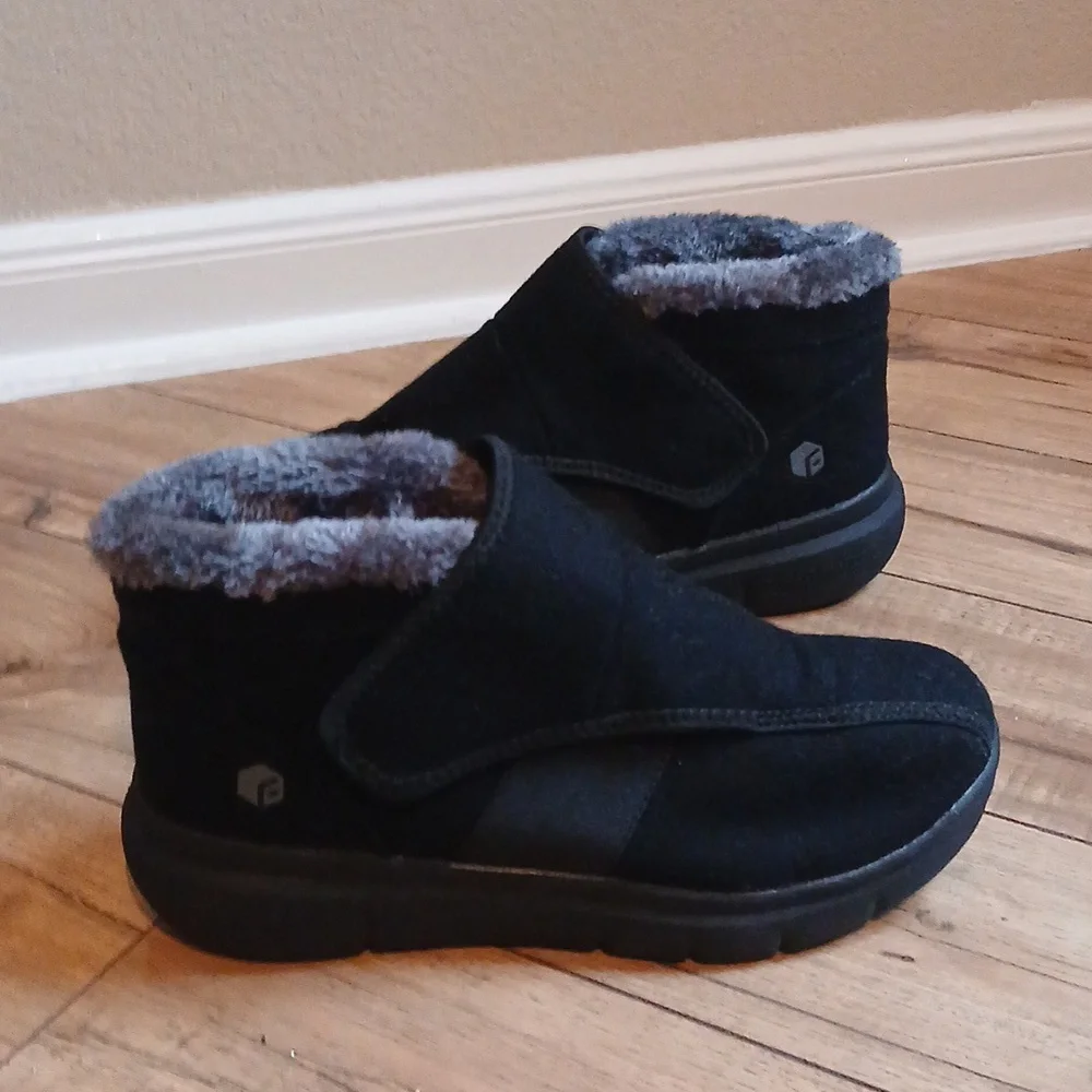 NWOT Women's FitVille Black Neuropathy Wide Feet Winter Boots. Size 9.5 - Picture 16 of 17